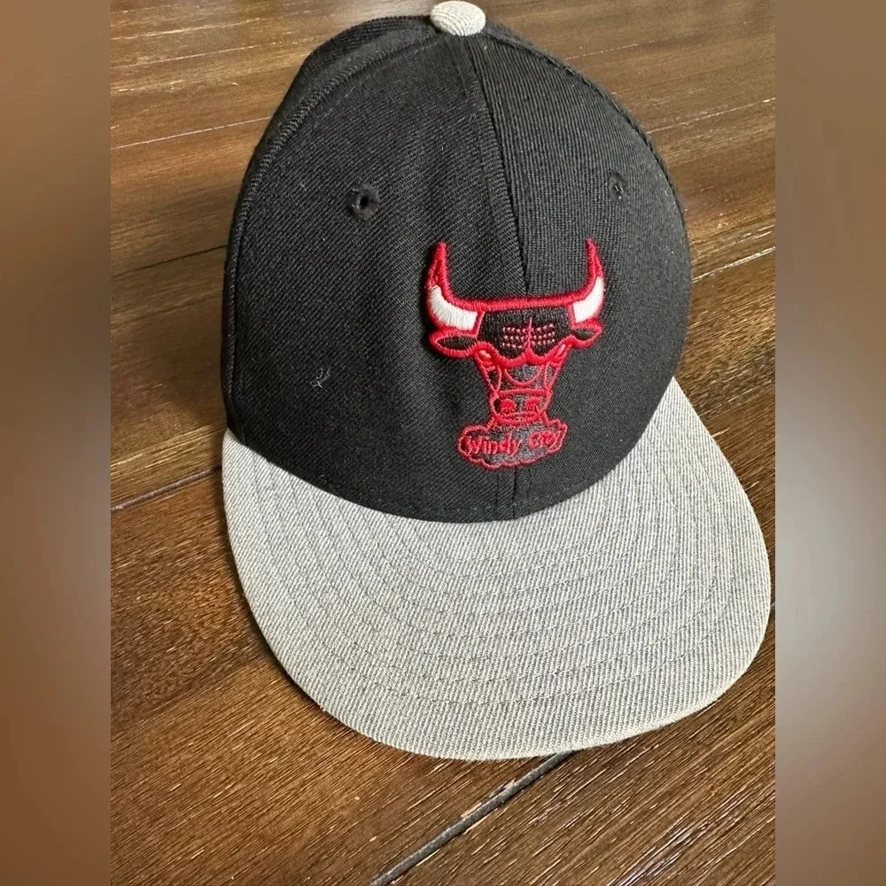 NWOT 9fifty Chicago Bulls youth hat
